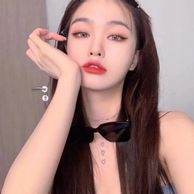 左边最后那栋房子